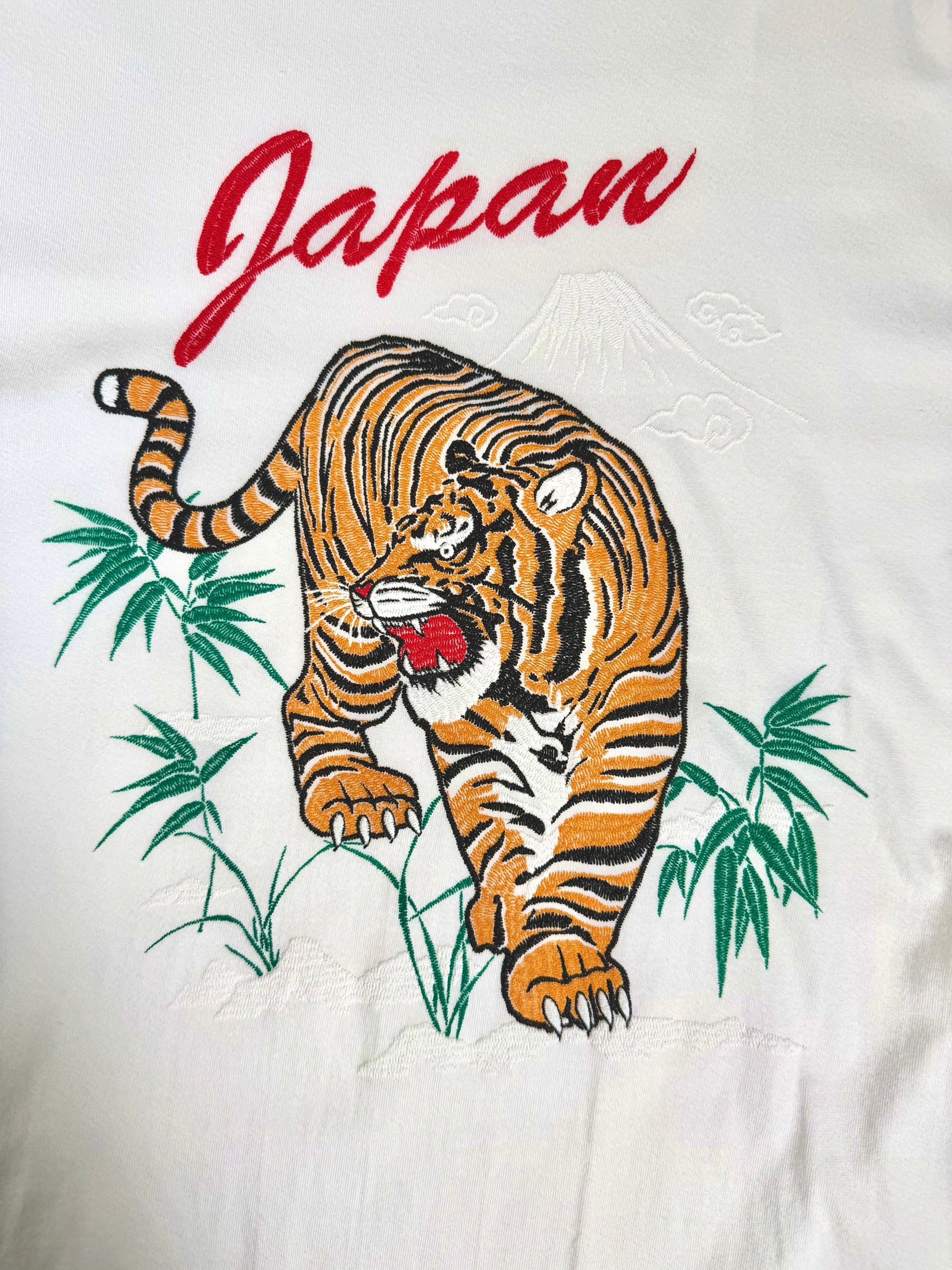 通油町Tシャツ トラ 白